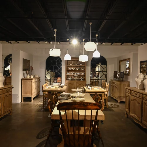 Example dining room captured by MJS Live Productions in High Point Furniture Market.